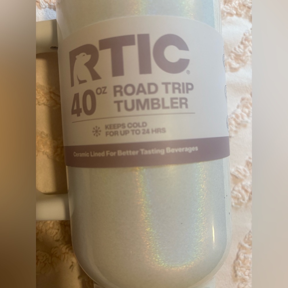RTIC White Tumbler 40 oz - Picture 2 of 3